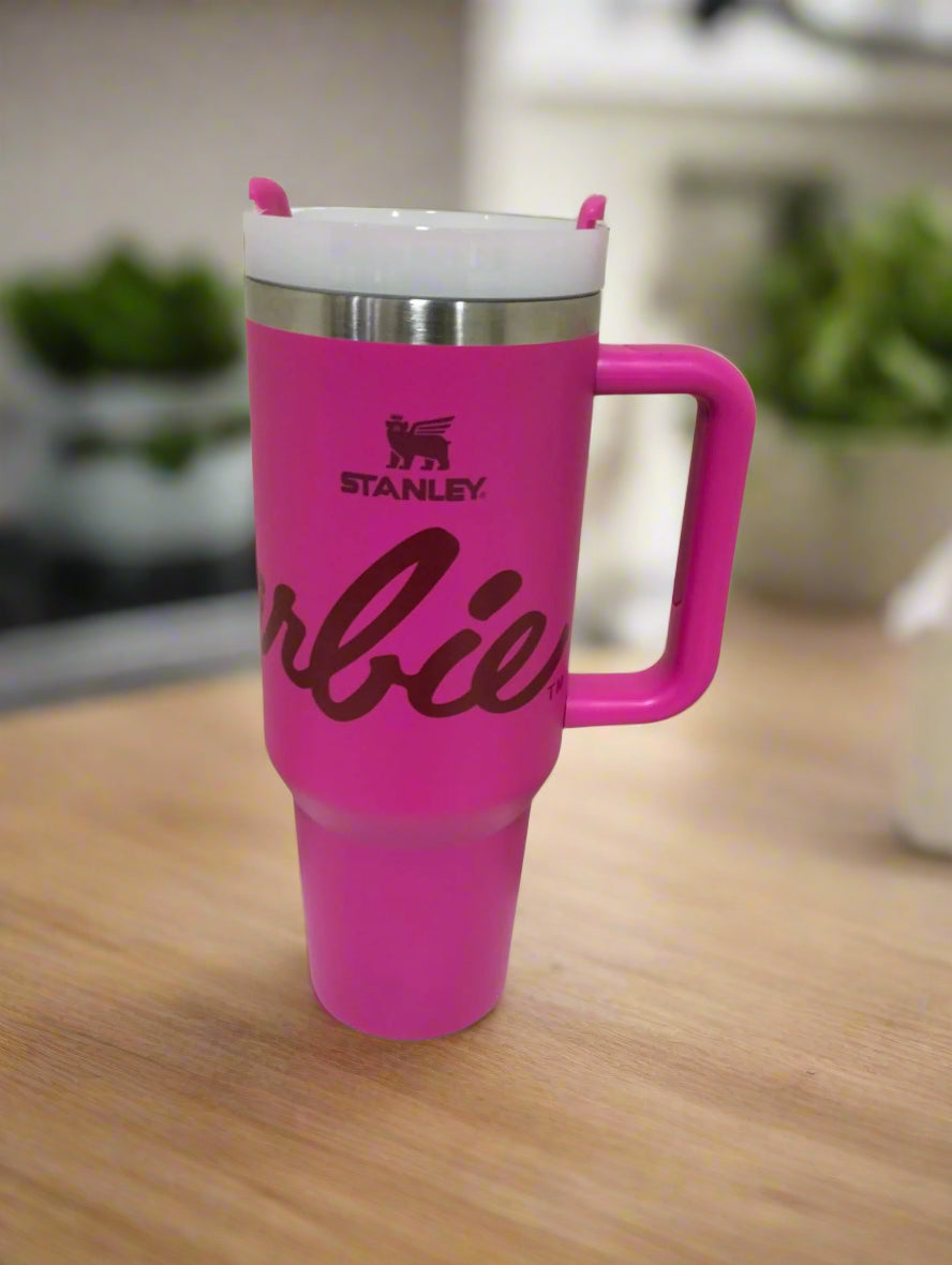 FREE Home Delivery, High Quality Stanley Tumbler With Straw, Lid, 40 Oz (1200ml) for Water, Coffee, Smoothies. Free Home Delivery In The Main Cities Of The UAE - كوب ستانلي عالي الجودة مع قشة
